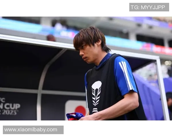 足球场上的球星尴尬瞬间 揭开那些令人捧腹的丑照背后秘密