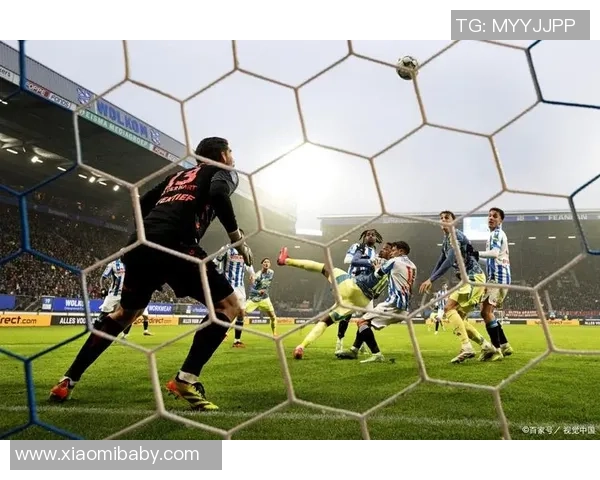 全球最强壮的足球明星们:体能巅峰与力量对抗的完美结合 全球最强壮的足球明星们:体能巅峰与力量对抗的完美结合